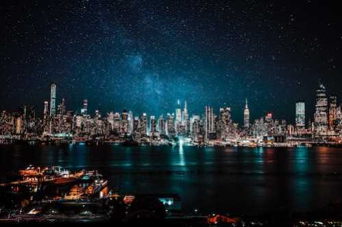 网球相差18岁不是问题!瓦林卡挡住后浪强袭上海大师赛开胡