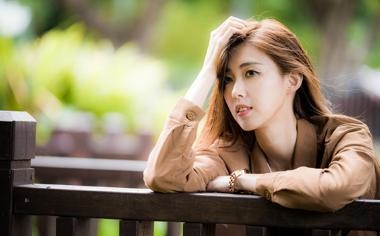 NBA前勇士榜眼威斯曼开幕战就受伤左跟腱撕裂归期未定